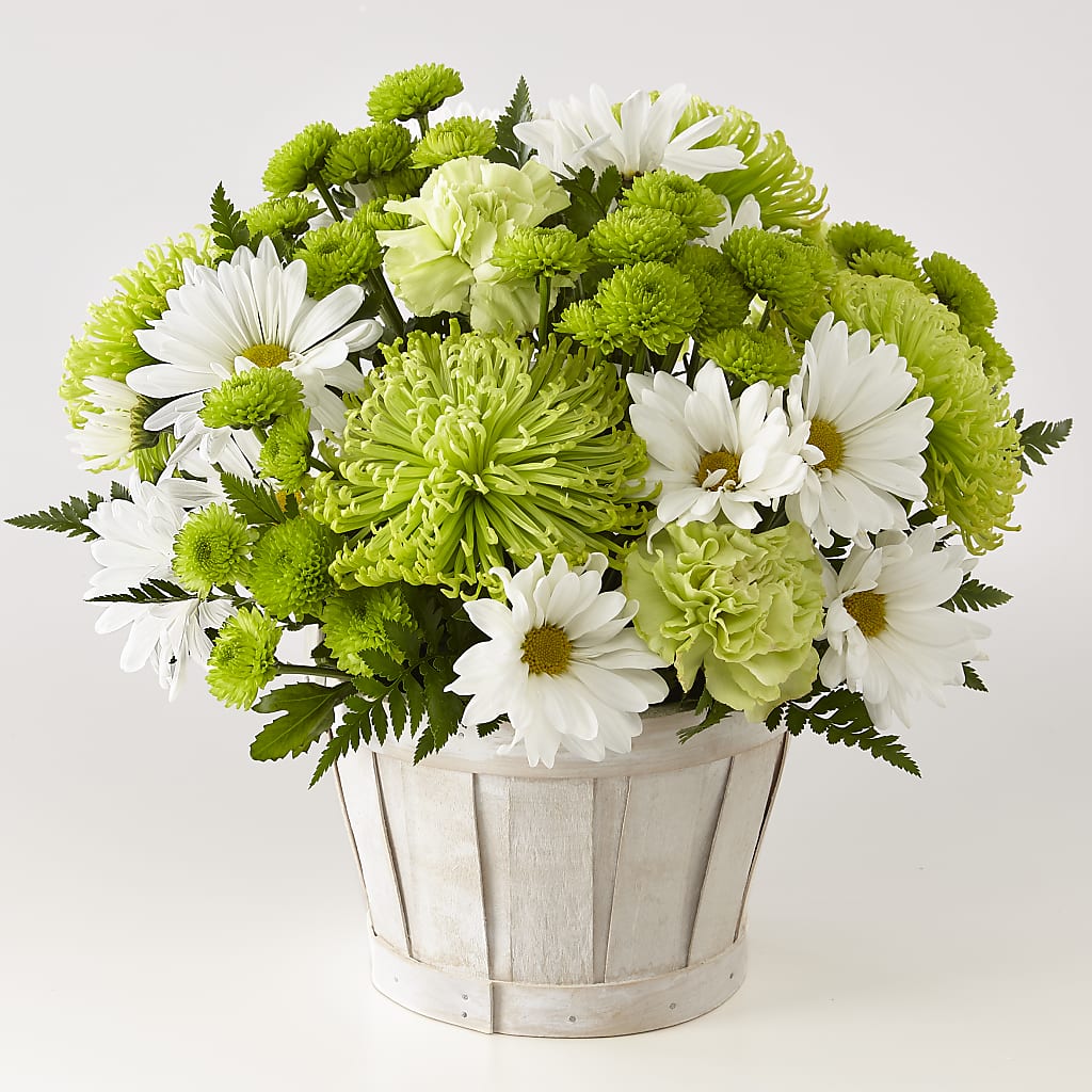 Lucky Charm Basket (Standard) – Bella Fiore, Clermont FL