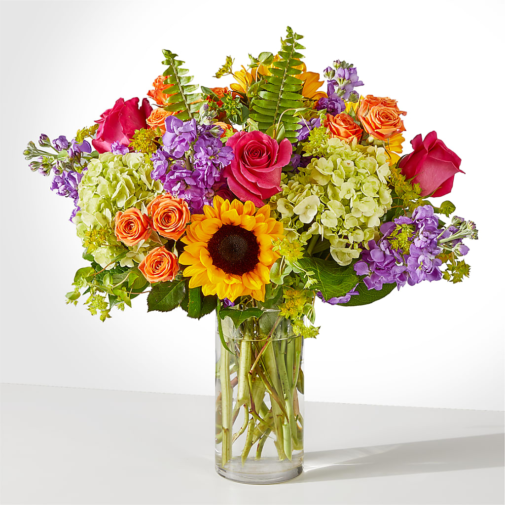 Vibrant Greetings Bouquet – Bella Fiore, Clermont FL