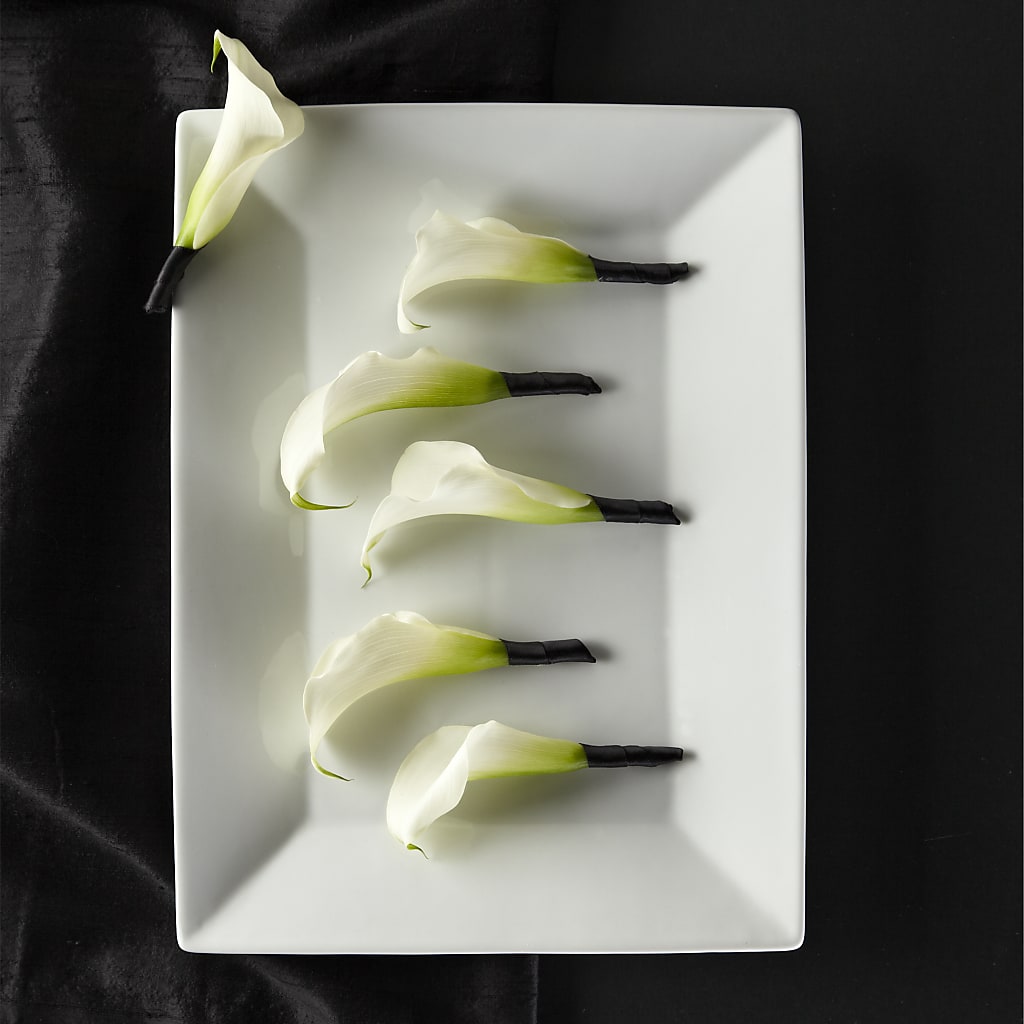 Calla Lily Promise Boutonniere – Bella Fiore, Clermont FL