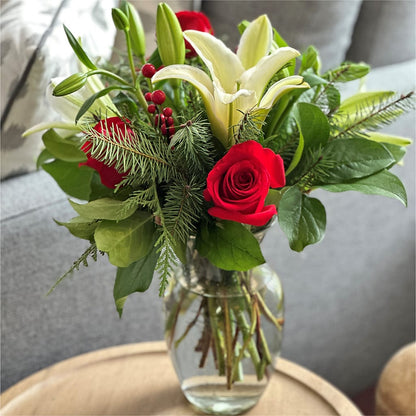 Sparkling Snowflakes Bouquet –  Bella Fiore, Clermont FL
