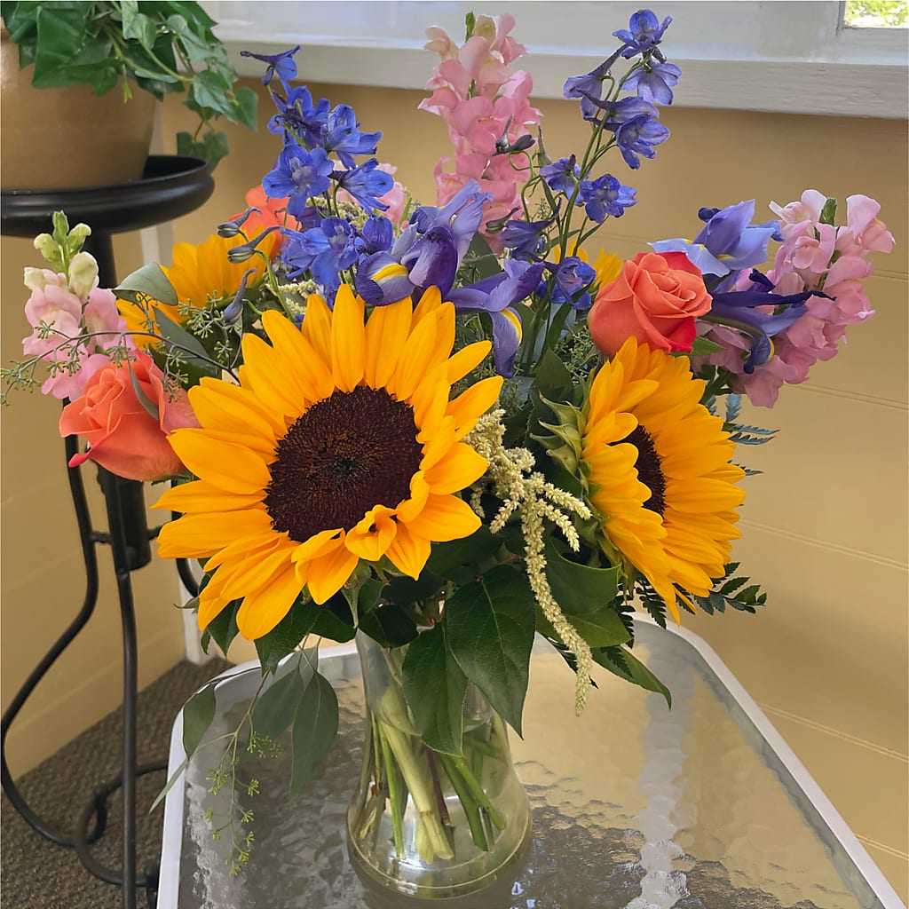 Rays of Life Bouquet –  Bella Fiore, Clermont FL