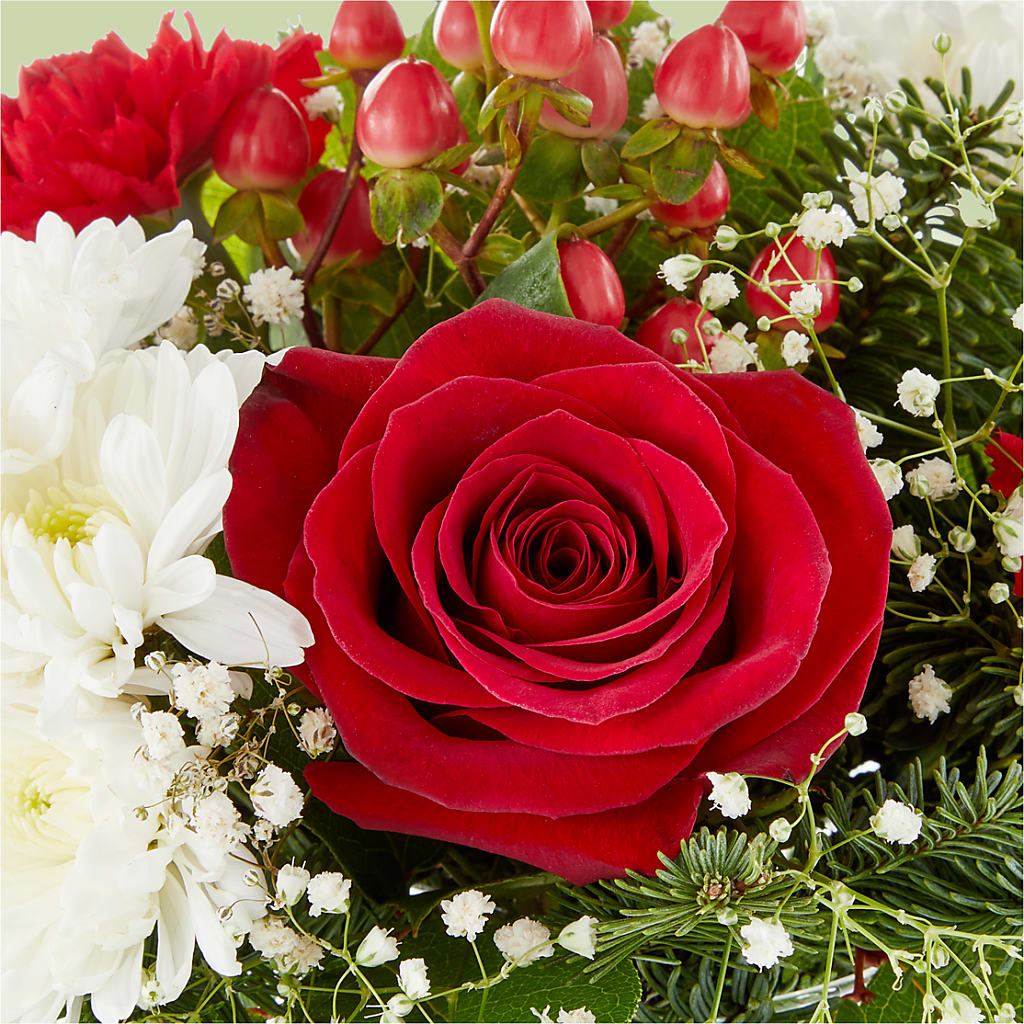 Chance of Flurries Bouquet –  Bella Fiore, Clermont FL