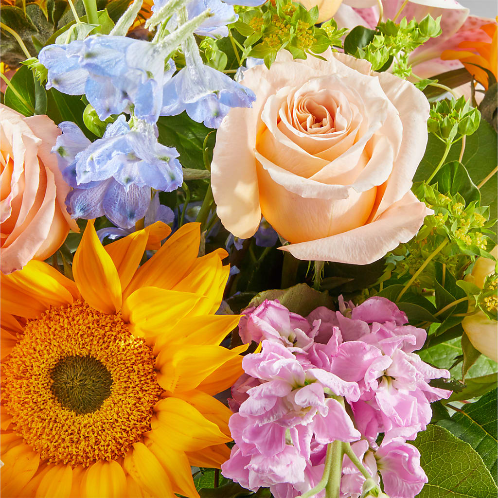 Dreamy Meadows Bouquet –  Bella Fiore, Clermont FL
